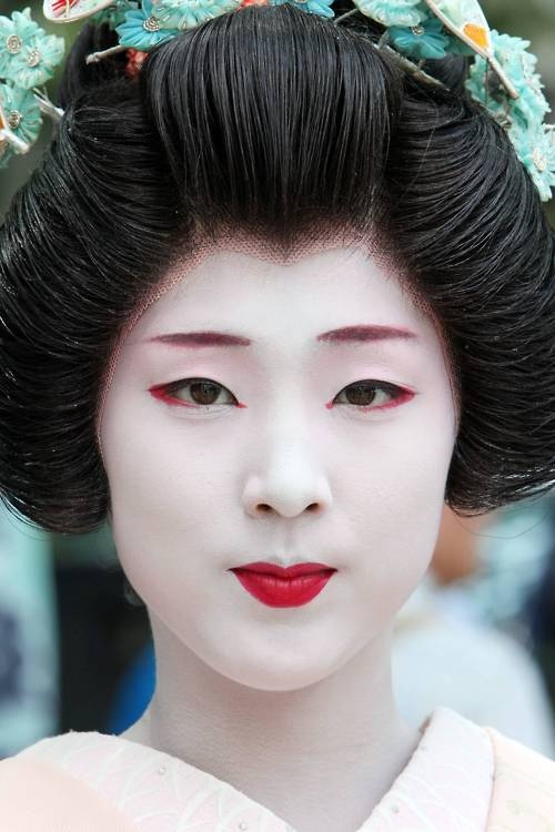 Geisha Makeup