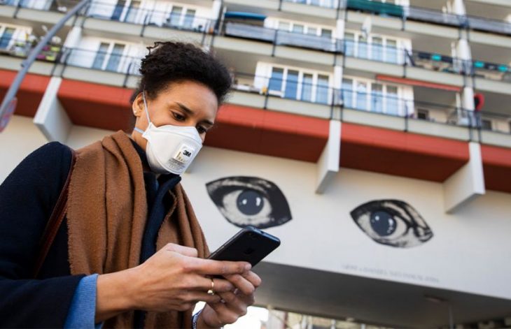 Apple упростила разблокировку смартфонов для владельцев в маске