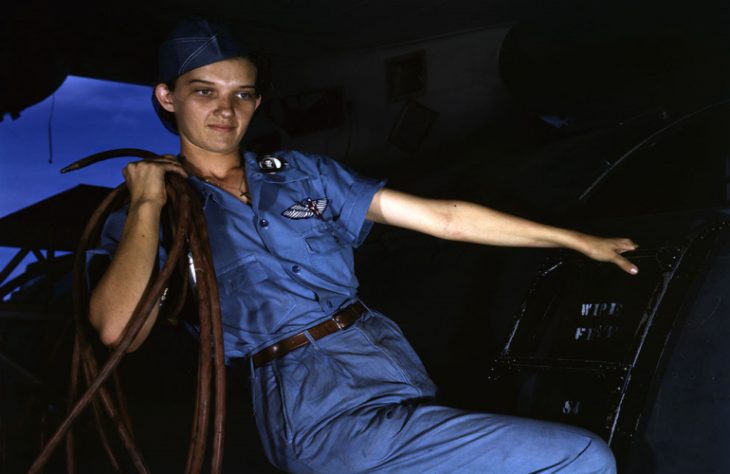 Невидимий батальйон: 30 вражаючих фото жінок на війні