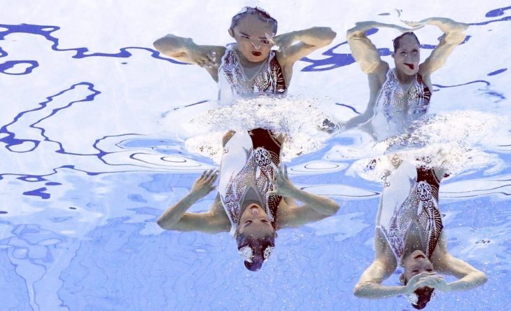 A Splashing Funny Collection of 25 Synchronized Swimming Photos