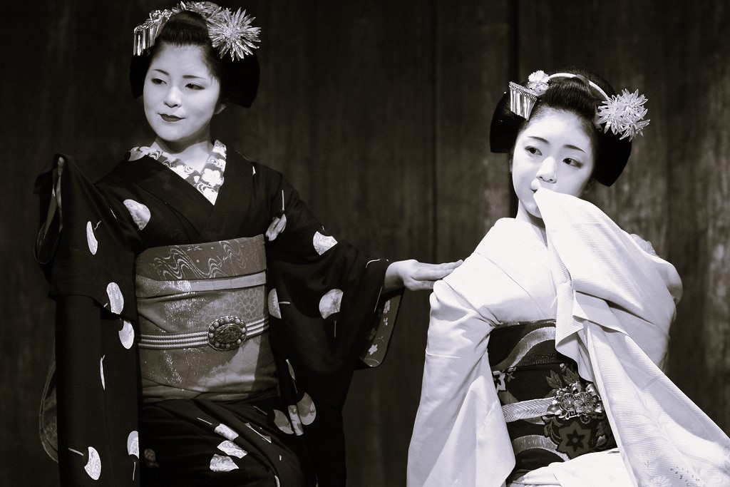 Amazing Facts About Geisha and Their Beautiful Photos