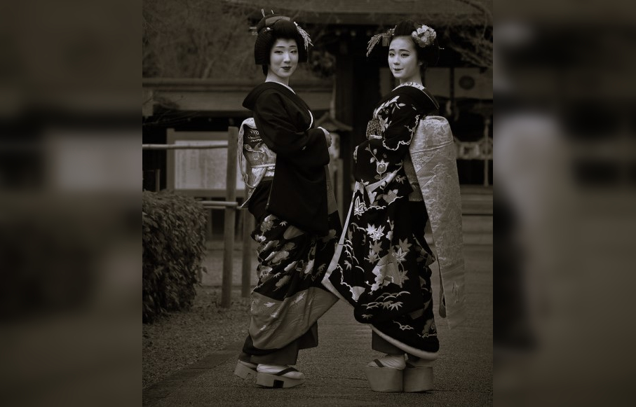 Amazing Facts About Geisha and Their Beautiful Photos