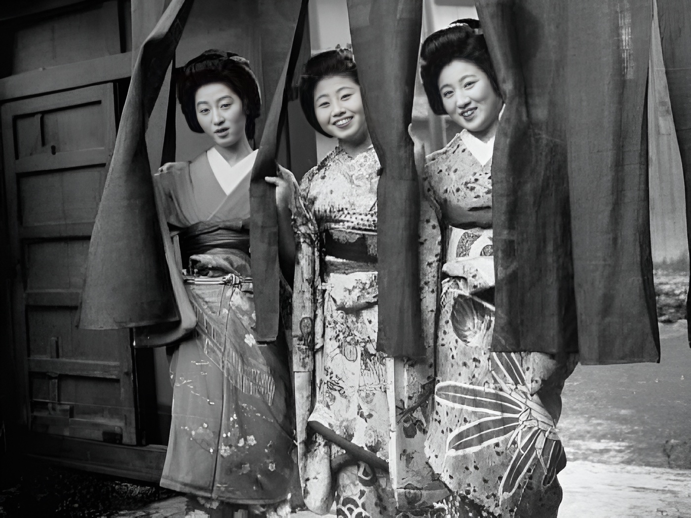 Amazing Facts About Geisha and Their Beautiful Photos